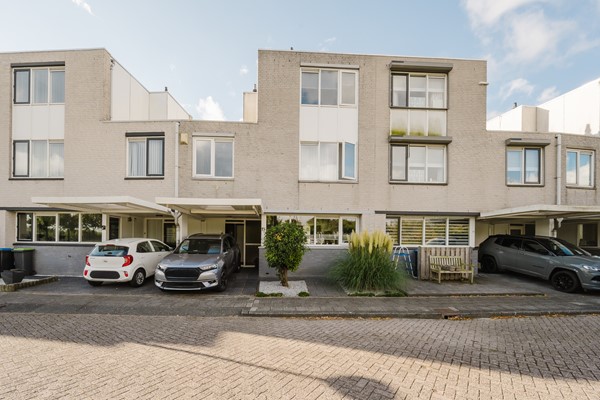 Medium property photo - Marga Klompéstraat 53, 3207 DD Spijkenisse